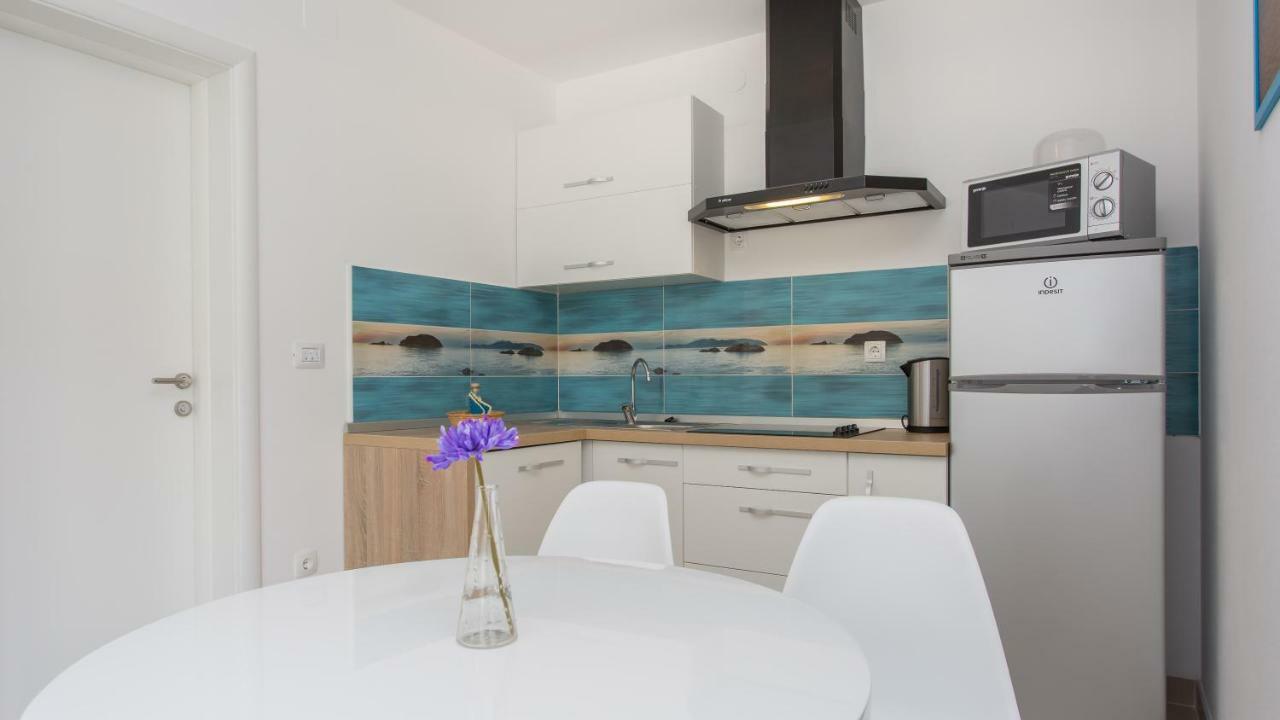 Apartmani Memories I Башка Экстерьер фото