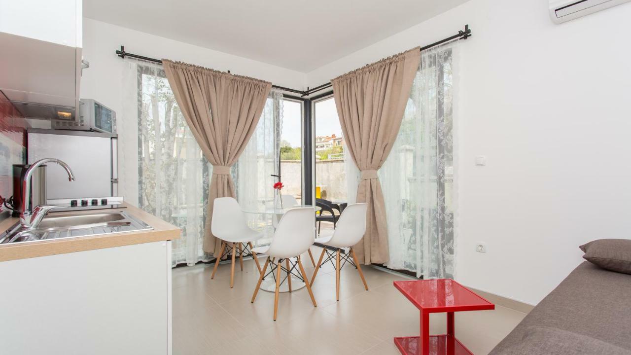 Apartmani Memories I Башка Экстерьер фото