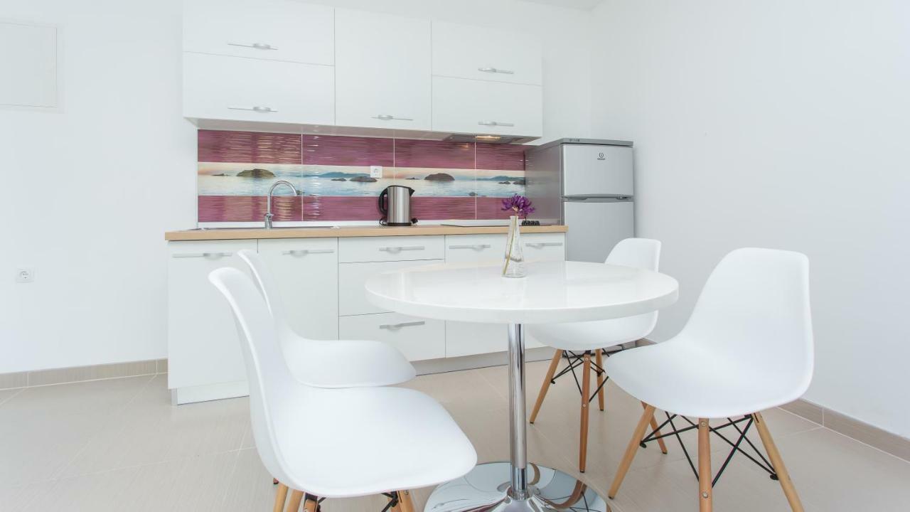 Apartmani Memories I Башка Экстерьер фото